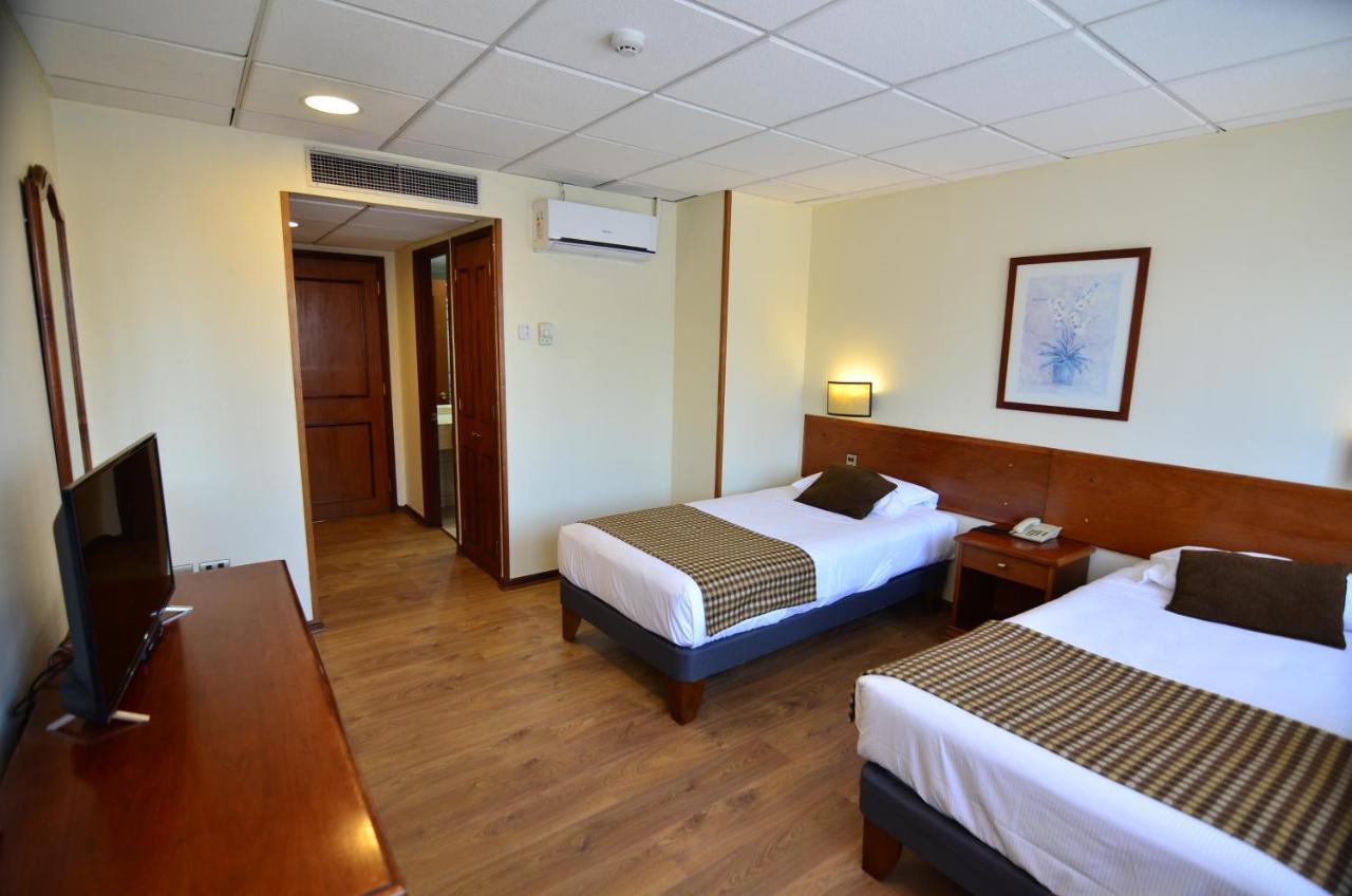 Tur Hotel Σαντιάγκο Εξωτερικό φωτογραφία