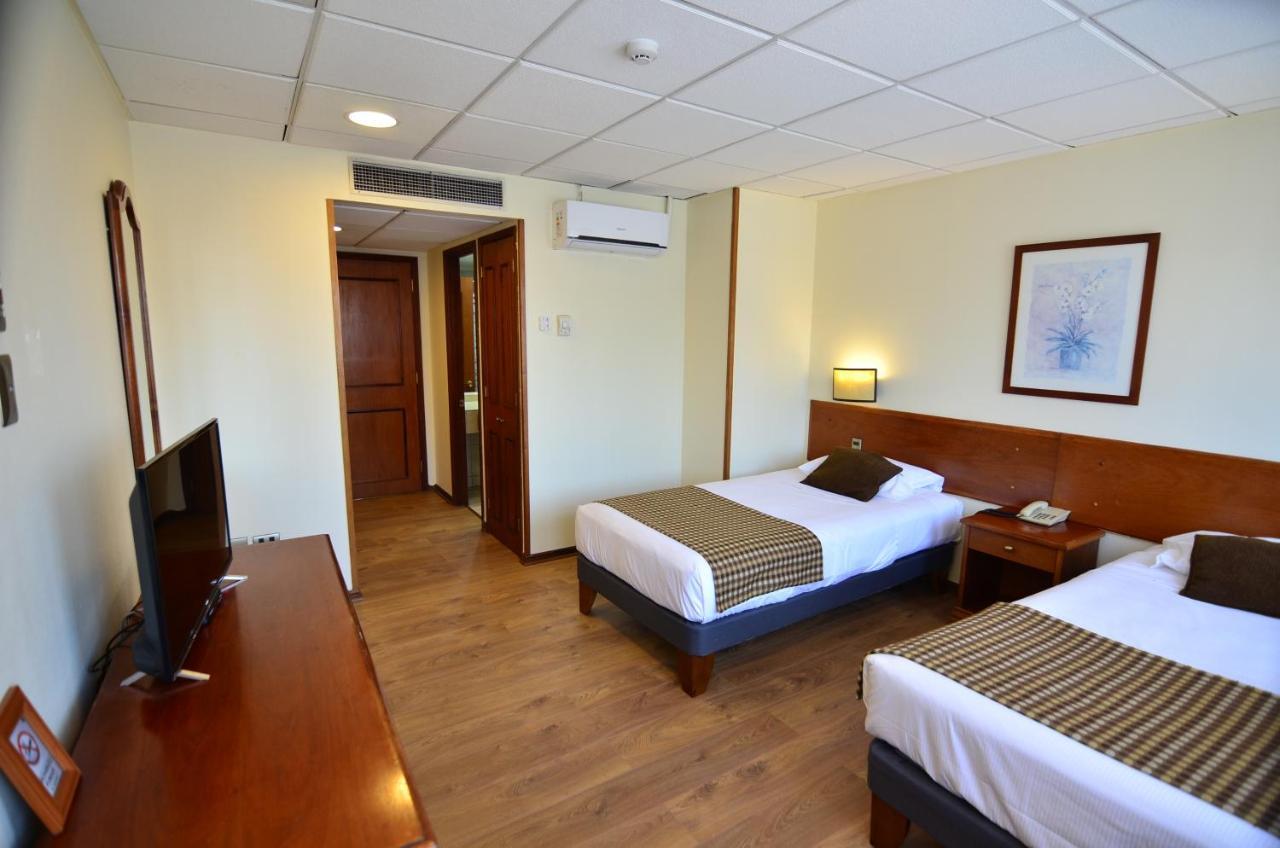 Tur Hotel Σαντιάγκο Εξωτερικό φωτογραφία